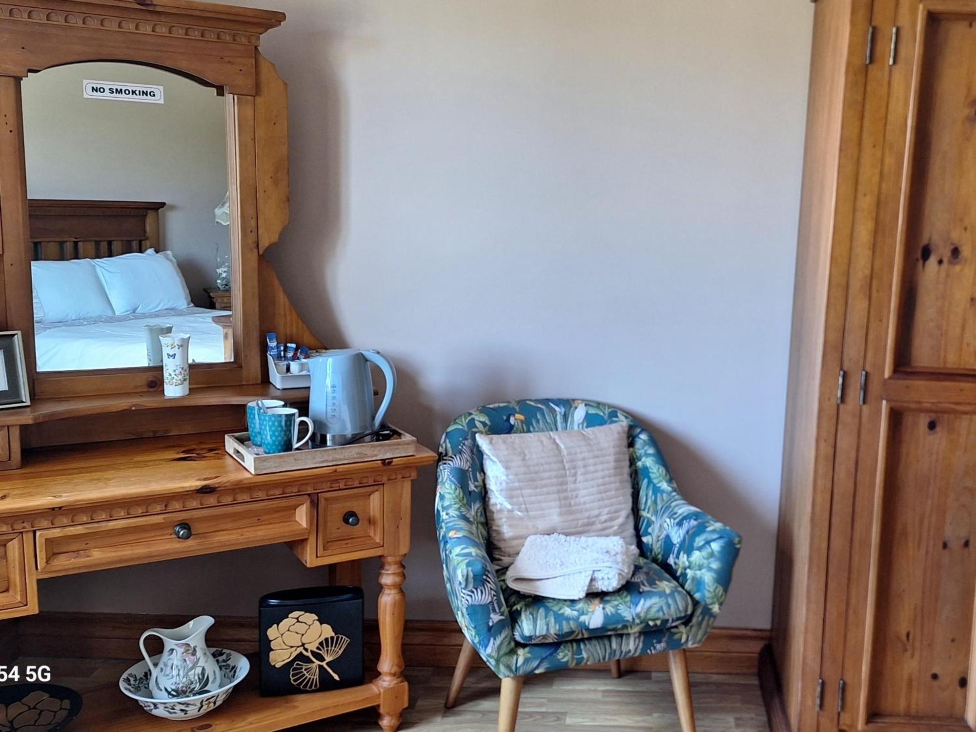 Ballnamona House Cong Chambre photo